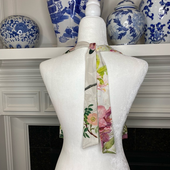 Rococo Sand Beaded Floral One Piece Swimsuit
Floral Swimsuit - Picture 7 of 13